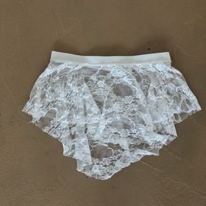 White lace skirt
